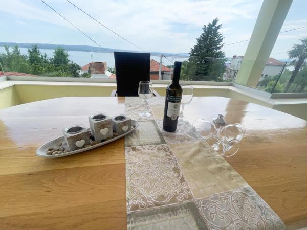 Apartmani Fabijan&Florijan, Book Apartment Kvarner Hotels with a Parking, Parking