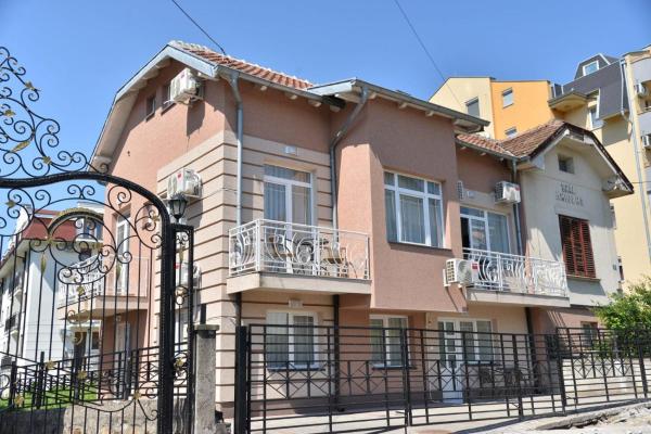 Apartmani Milovanović, Buchen Sie Ferienwohnung Hotels in Zentralserbien mit Parkplatz, Parkplätze