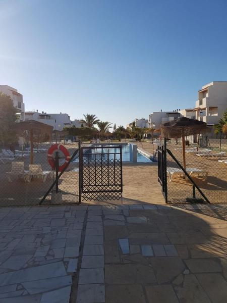 Casa Baja naturista con patio en primera linea, Prenota Appartamento Vera Playa 