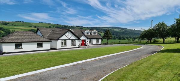 Cable Island Bed and Breakfast, Prenota Bed & breakfast Hotel a Munster con parcheggio, Parcheggio