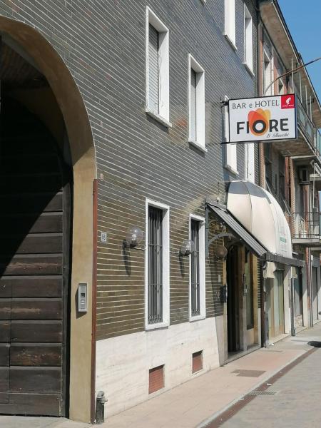HOTEL FIORE & Fiocchi, Buchen Sie Hotel Podenzano 