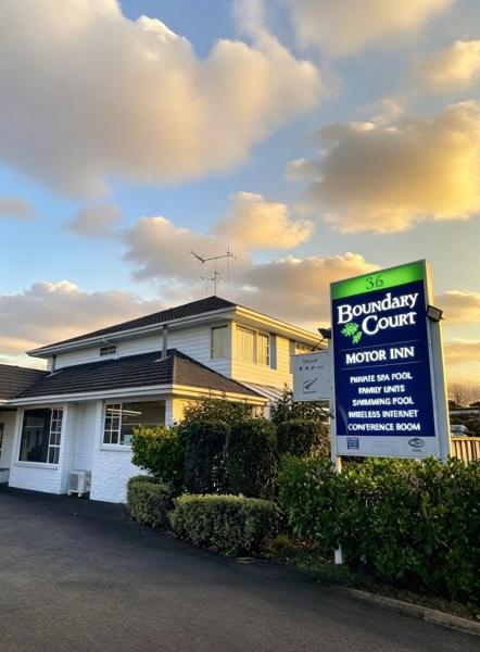 Boundary Court Motor Inn