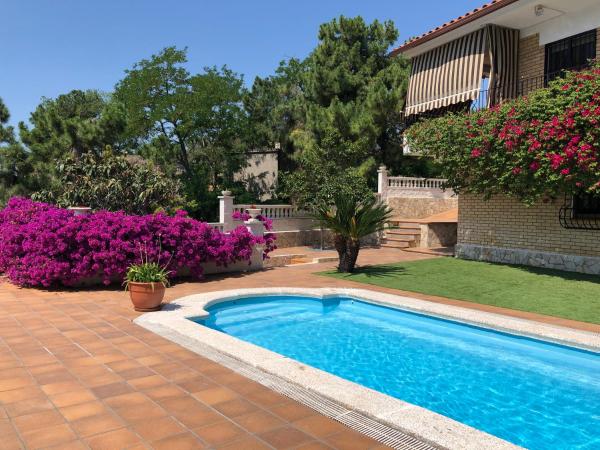 Villa Dolcedo, Prenota Chalet Hotel a Costa Brava con piscina, Piscina