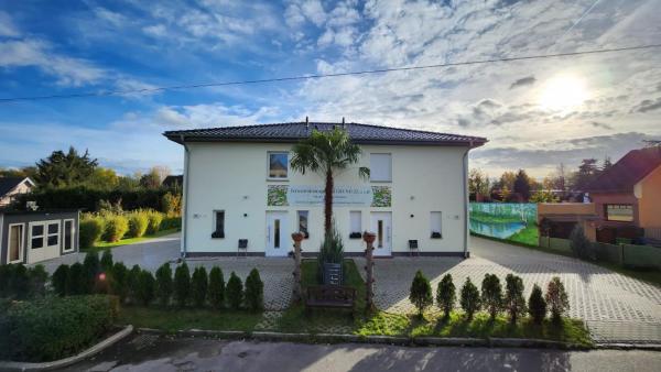 Ferienwohnungen Im Grund 22, 22a, 22c Birkenstein, Book Apartment Birkenstein Brandenburg