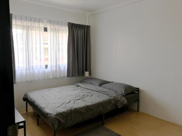 เจริญพาณิชย์ รูมส์, Reserva ahora Habitación en casa particular Pathum Thani 