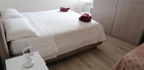 Casa Marina, Buchen Sie Pension Gästehäuser in Foligno, Pension