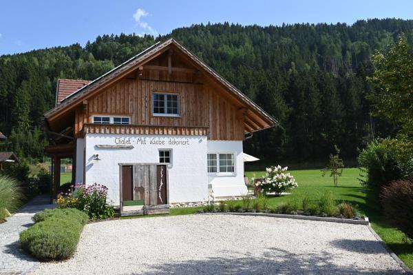 Chalet Apartment Mit Liebe dekoriert, Prenota Appartamento Hotel a Oeblarn con parcheggio, Parcheggio