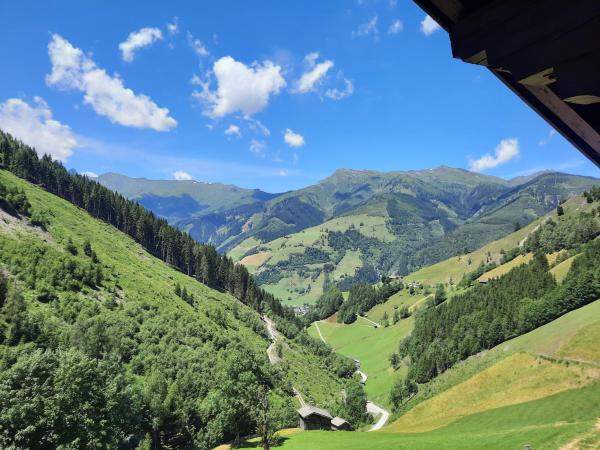 Hauserbauer - AusZEIT in Rauris, Reserva ahora Apartamento Hoteles en Salzburgo con aparcamiento, Aparcamiento