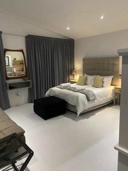 Miles House, Buchen Sie Privatzimmer George Westkap