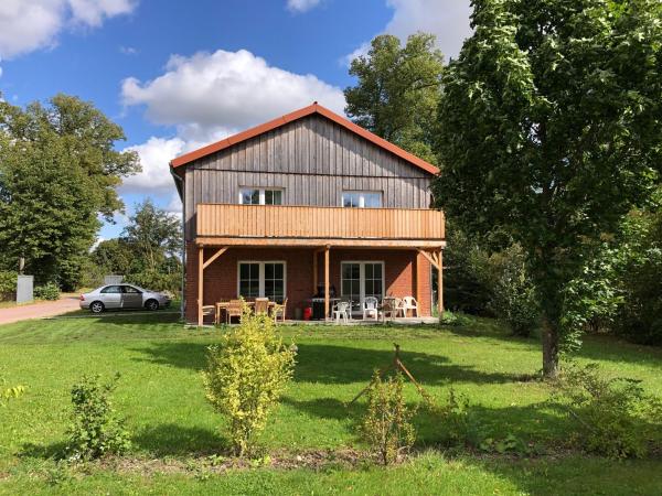 Farm-Chalet Renzow, Book Chalet Renzow 