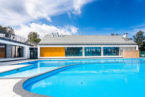 Apartamenty Sunrise Kolobrzeg Podczele, Reserva ahora Apartamento Hoteles en Pomerania Occidental con piscina, Piscina
