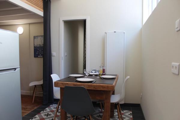 Arcachon, quartier historique, Maison de ville à 2 pas de la plage, Reserva ahora Apartamento Hoteles en Aquitania con aparcamiento, Aparcamiento
