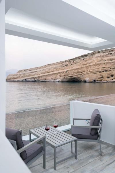 Thalassoresort DOWNSTAIRS, Book Vacation Home Hotels in Matala with Parking, Parking