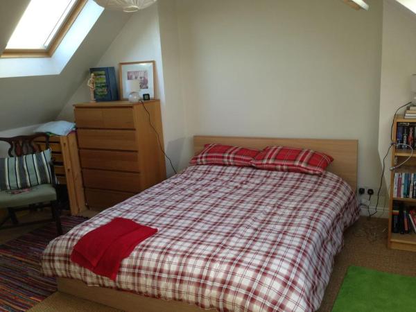 Fishponds Retreat Homestay, Buchen Sie Privatzimmer Hotels in Bristol mit Parkplatz, Parkplätze