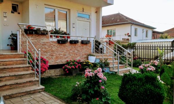 Gina, Prenota Hotel Hotel economici a Lago di Ohrid