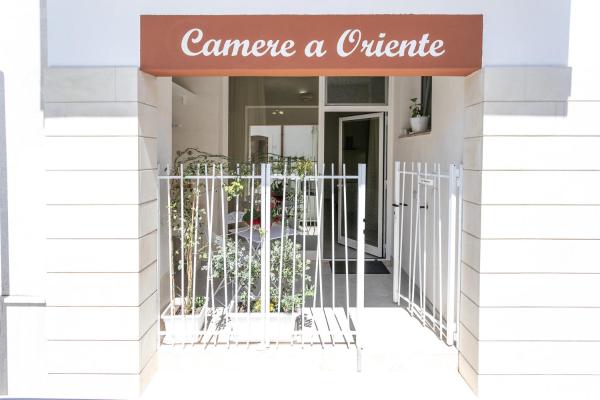 Camere a oriente