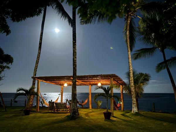 Pousada Casarão - Pé na Areia Cumuruxatiba, Reserva ahora Posada u hostería Hoteles en Noreste de Brasil con aparcamiento, Aparcamiento