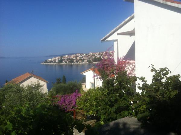 Villa Prana, Buchen Sie Ferienhaus Hotels in Gespanschaft Split-Dalmatien mit Parkplatz, Parkplätze