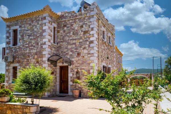 LIOKRINA country living villas & suites, Prenota Villa Hotel a Messenia con piscina, Piscina