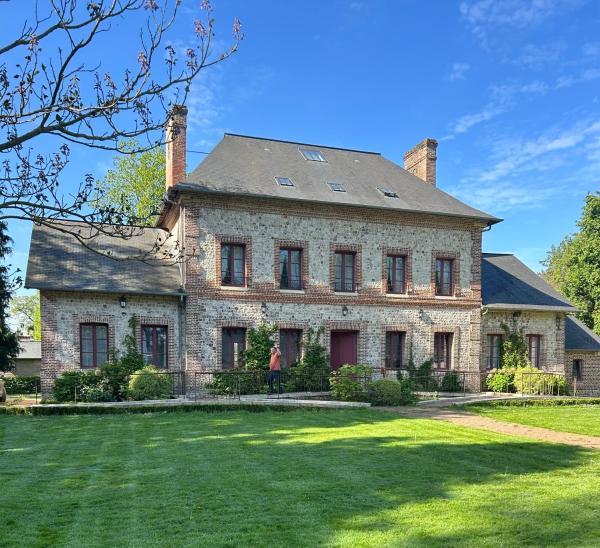 Manoir de Daubeuf, Book Bed and Breakfast Upper Normandy Hotels with a Parking, Parking