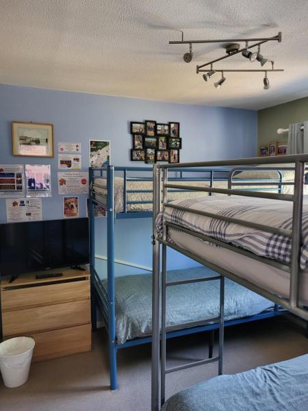 Mudeford Swans, Buchen Sie Privatzimmer Hotels in Dorset mit Parkplatz, Parkplätze