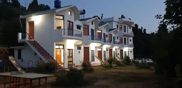 Apical Resort, Prenota Resort Hotel a Bhimtal con colazione, Colazione