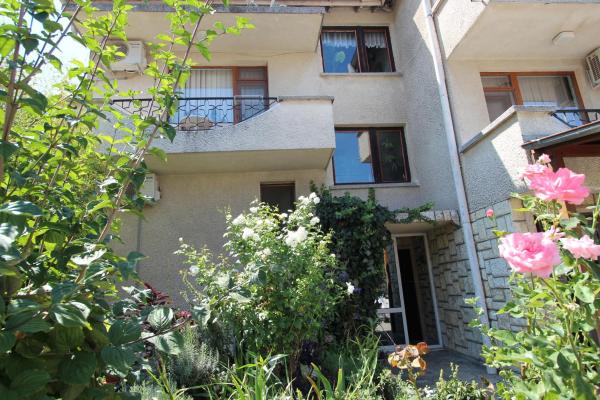 Izgrev Sarafovo, Buchen Sie Pension Sarafovo 