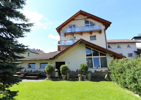 Pensjonat Tara, Buchen Sie Pension Hotels in Kleinpolen mit Parkplatz, Parkplätze