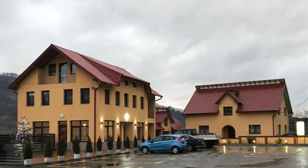 CASA LENDEL, Prenota Affittacamere Bîrsana Maramureş