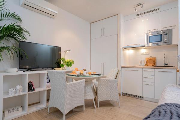 Smart & Cozy - ZF Hvar, Prenota Appartamento Città di Lesina 