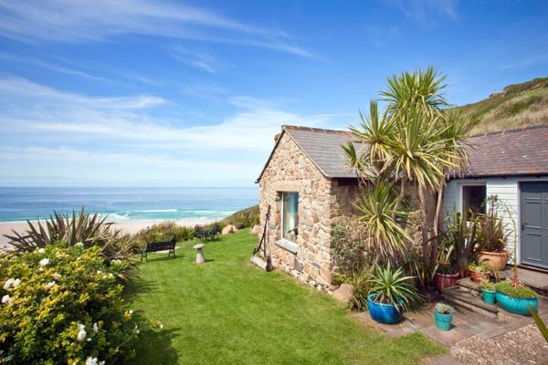 Sheldrake, Spacious Villa, Panoramic Sea-views, Large Garden, By Beach, Buchen Sie Ferienhaus Sennen Cornwall