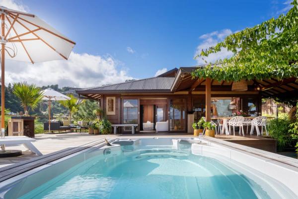 Villa Manuiti, balinese luxury home - private swim SPA, ocean view - OFYR BBQ - KoÏ pond, Book Villa Tahiti SPA hotels, SPA