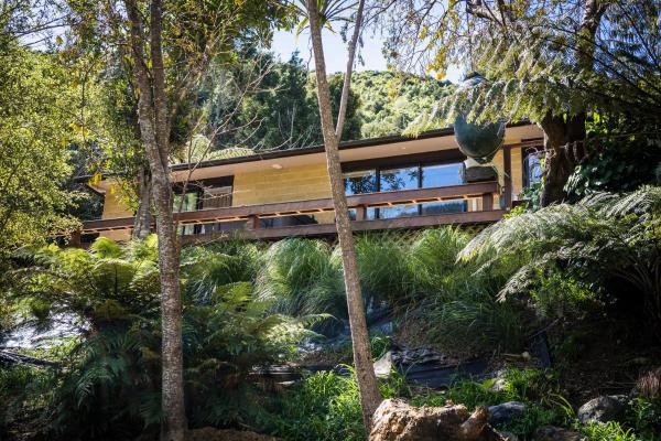 Maitai Whare Iti - Adventure Cabins & House, Buchen Sie Gasthaus Mini-Hotels in Top of the South, Gasthaus