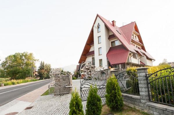 Willa Hawrań, Book Bed and Breakfast Lesser Poland Hotels with a Parking, Parking