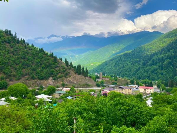 ლენტეხის მთის სასტუმრო - Lentekhi Mountain Inn, Reserva ahora Habitación en casa particular Lentekhi Racha