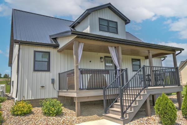Premier Cottages by Amish Country Lodging, Buchen Sie Ferienhaus Hotels mit Pool in Ohio, Schwimmbad