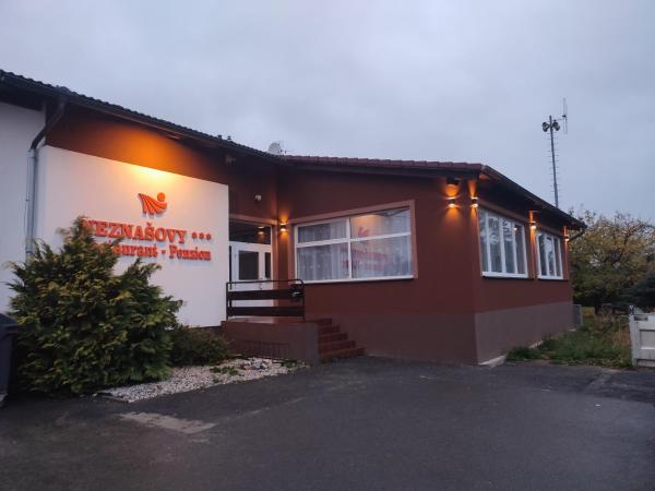 NEZNAŠOVY*** Restaurant-Penzion, Prenota Affittacamere Vrhaveč 