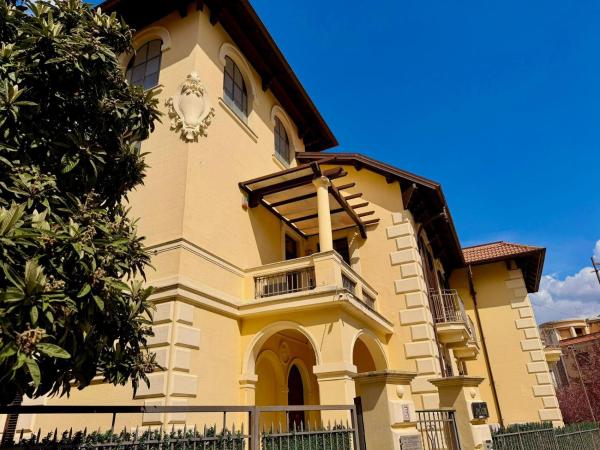 IL PALAZZO - Luxury Home & Event, Reserva ahora Bed & breakfast Hoteles en Calabria con aparcamiento, Aparcamiento