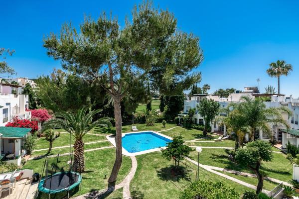 Townhouse at Los Naranjos GC, Prenota Villaggio turistico Marbella Costa del Sol