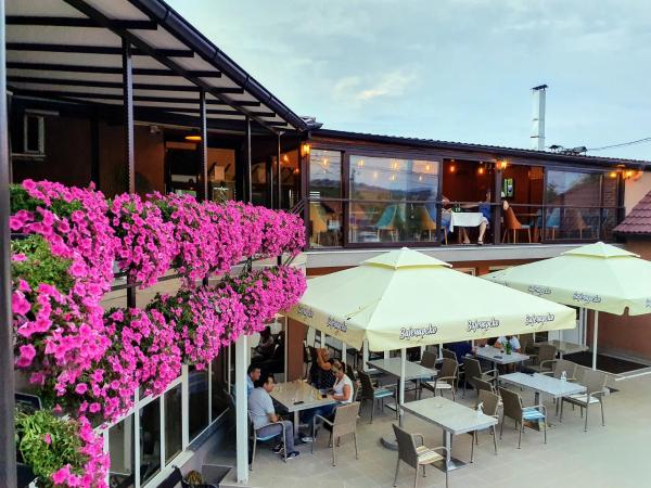 Kompleks Fontana, Buchen Sie Pension Vladičin Han Zentralserbien