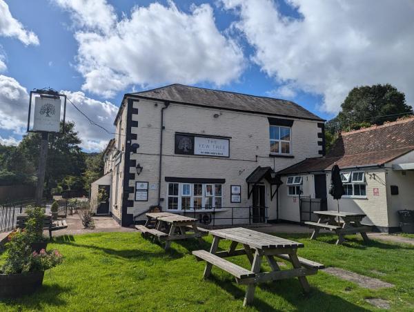 The Yew Tree at Longhope, Buchen Sie Motel Motels in England, Motel