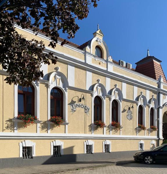 Tinódi Fogadó, Réserver Chambre d'hôtes Hôtels à Western Transdanubia avec parking, Parking