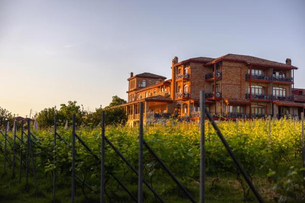 Schuchmann Wines Château,Villas & SPA, Buchen Sie Hotel Hotels in Kakheti mit Parkplatz, Parkplätze