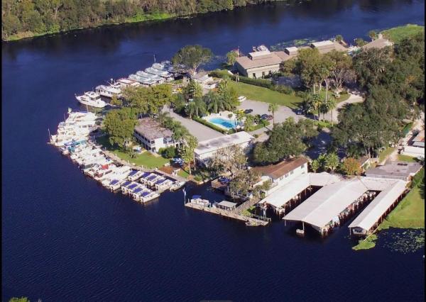 Hontoon Landing Resort & Marina, Buchen Sie Hotel DeLand Florida