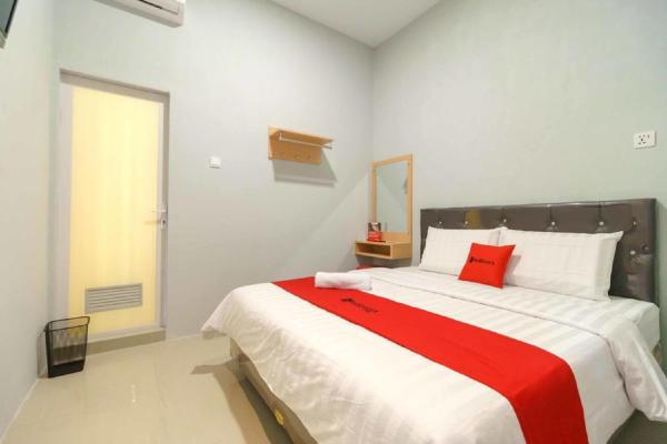RedDoorz @ Helvetia Medan 2, Prenota Hotel Hotel a Medan con parcheggio, Parcheggio