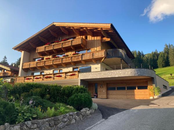 Auf der Sonnenseite, Prenota Appartamento Hotel a Tirolo con parcheggio, Parcheggio