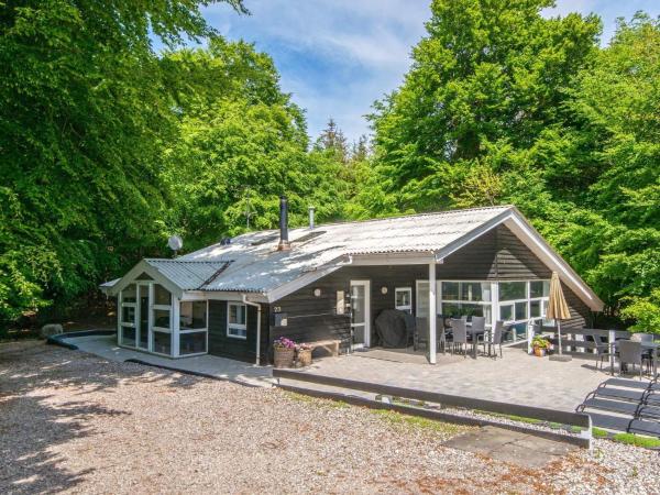 12 person holiday home in Glesborg, Prenota Casa vacanze Glesborg 