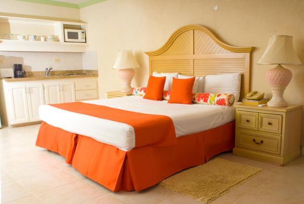 Golden Sands Hotel