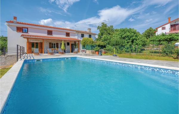 Nice Home In Labin With Wifi, Prenota Casa vacanze Hotel a Albona con piscina, Piscina