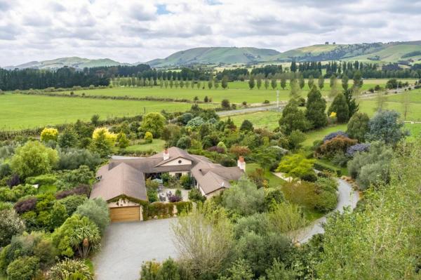 The Summit Lodge, Buchen Sie Bed & Breakfast  